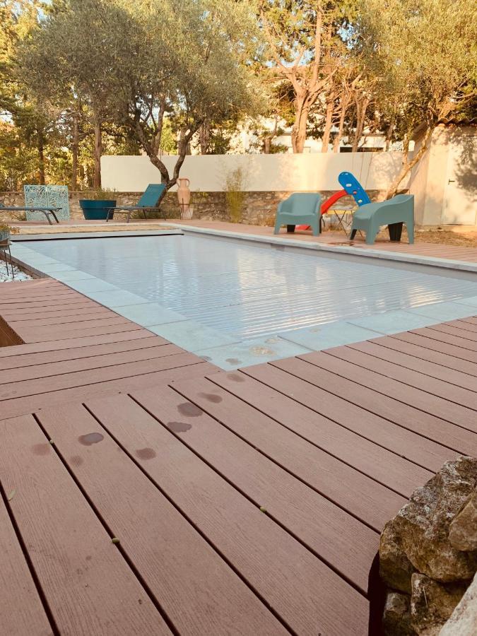 Appartement Independant Avec Jardin Et Acces Piscine نيم المظهر الخارجي الصورة