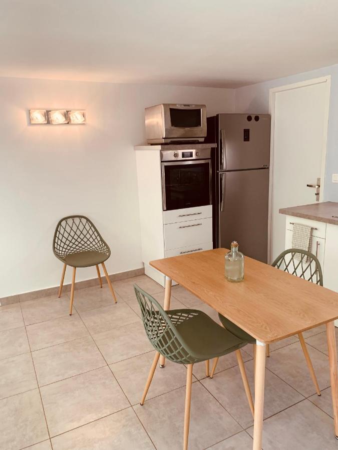 Appartement Independant Avec Jardin Et Acces Piscine نيم المظهر الخارجي الصورة